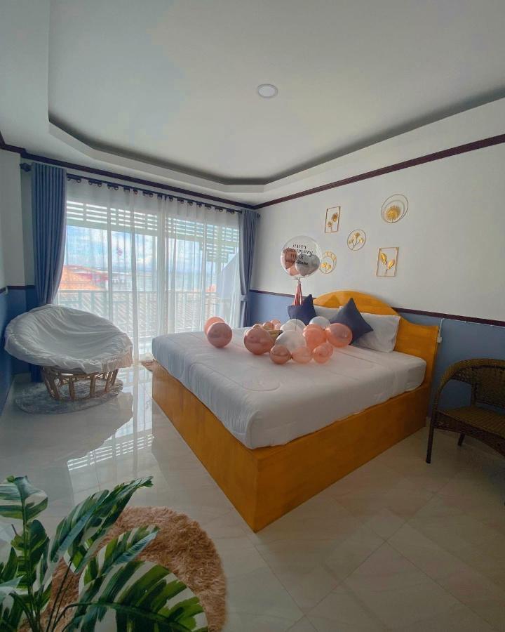 Baan Tipsukon Bed & Breakfast Ко Ларн Екстериор снимка